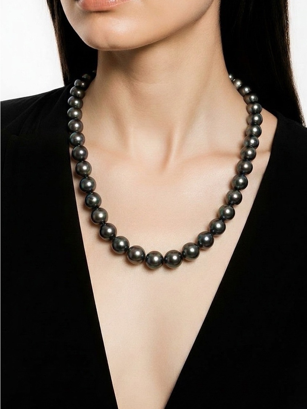 Classic Black Pearl Strand Necklace - Elegant Women's Jewelry EUC